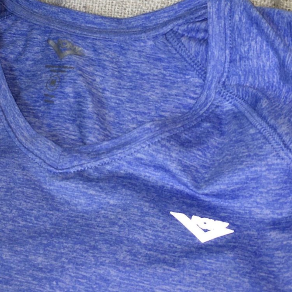 shirt - Picture 2 of 4